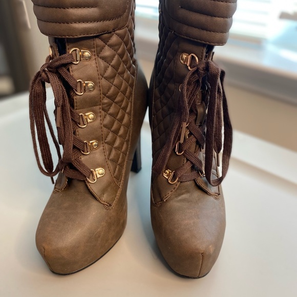 Fall Boots! - Picture 4 of 5